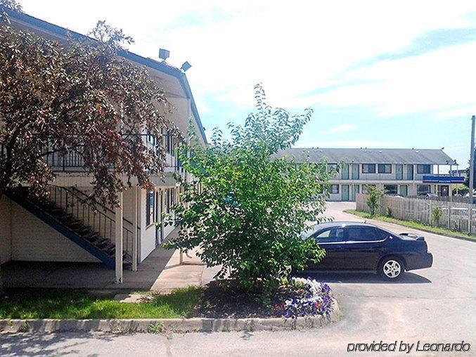 Motel 6 Des Moines South - Airport Экстерьер фото