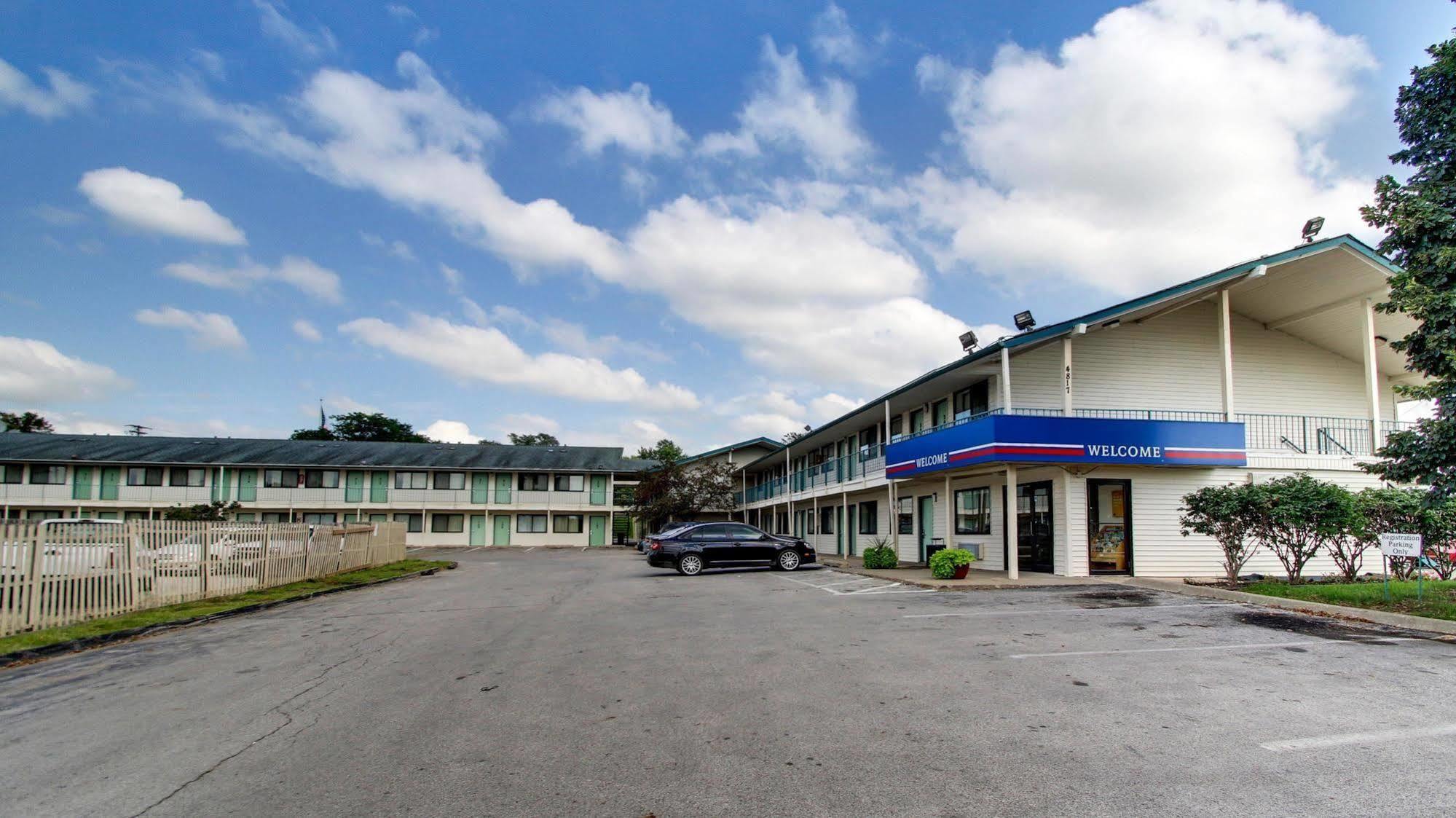 Motel 6 Des Moines South - Airport Экстерьер фото